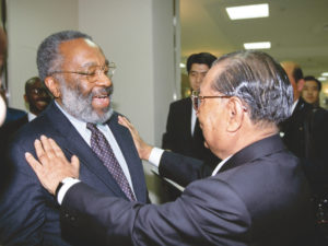 Daisaku Ikeda greets the historian and civil rights champion Vincent Harding, Tokyo, April 1996.