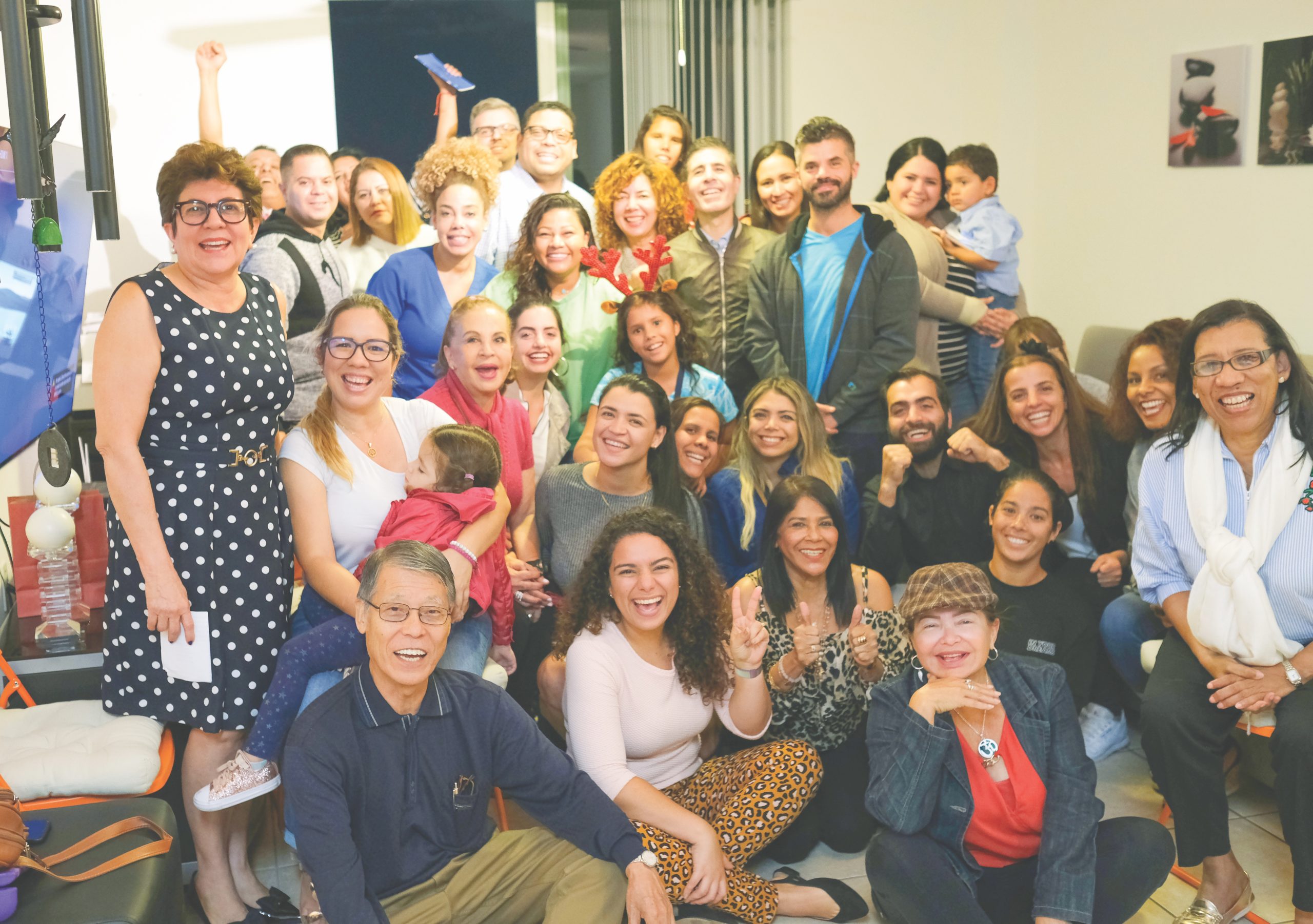 Members of Key Biscayne-Brickell District participate in their local discussion meeting, Florida, 2019.