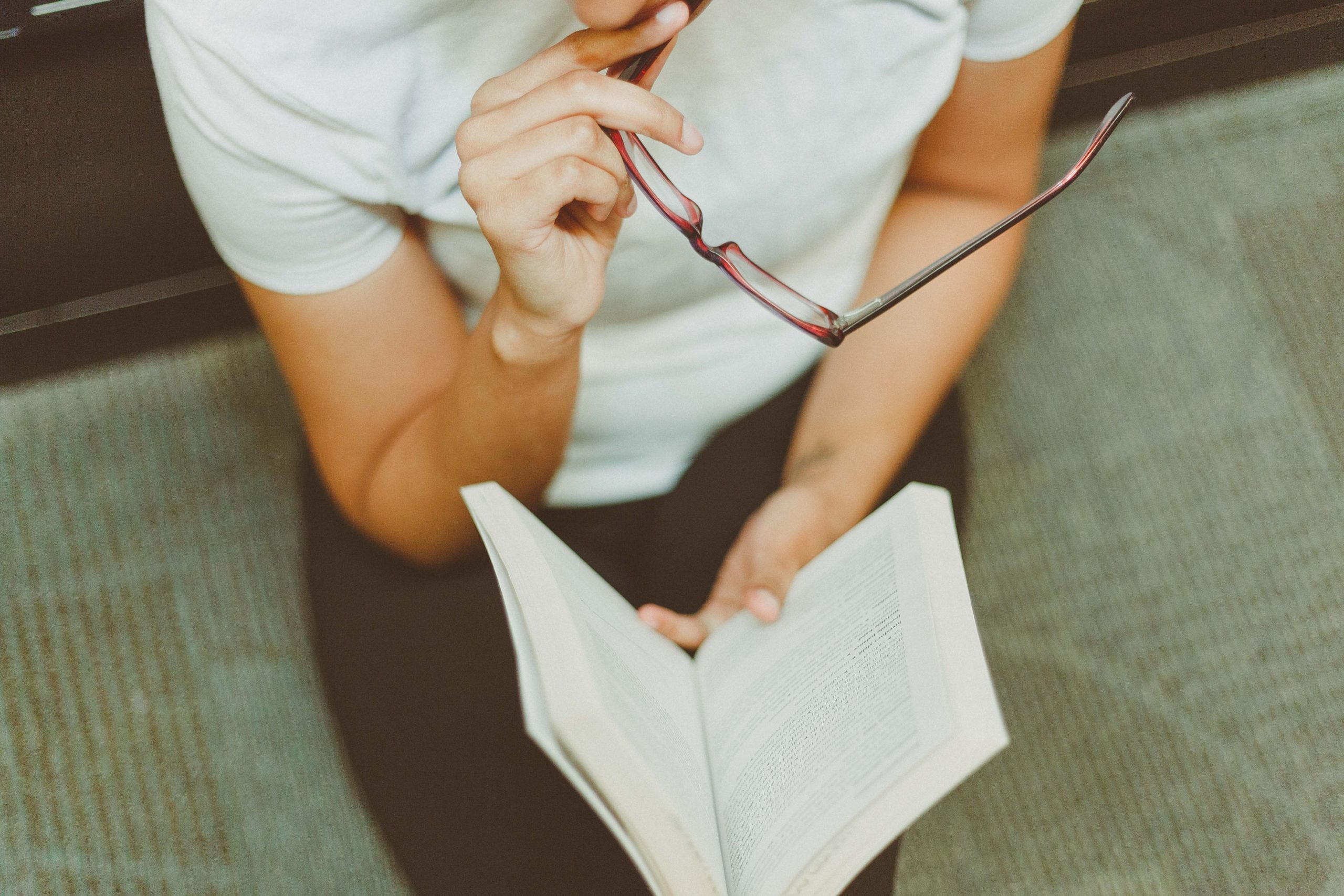 A young women reading a book